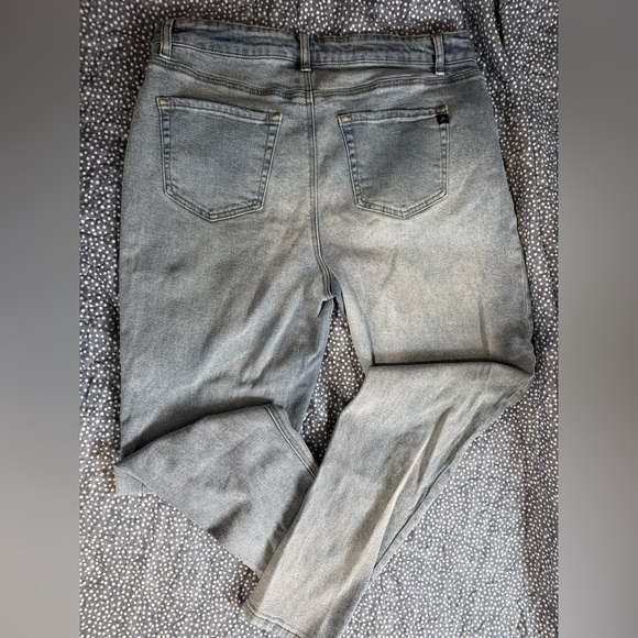 M Jeans by Maurices High Rise Blue Patchwork Jeans - Picture 5 of 5